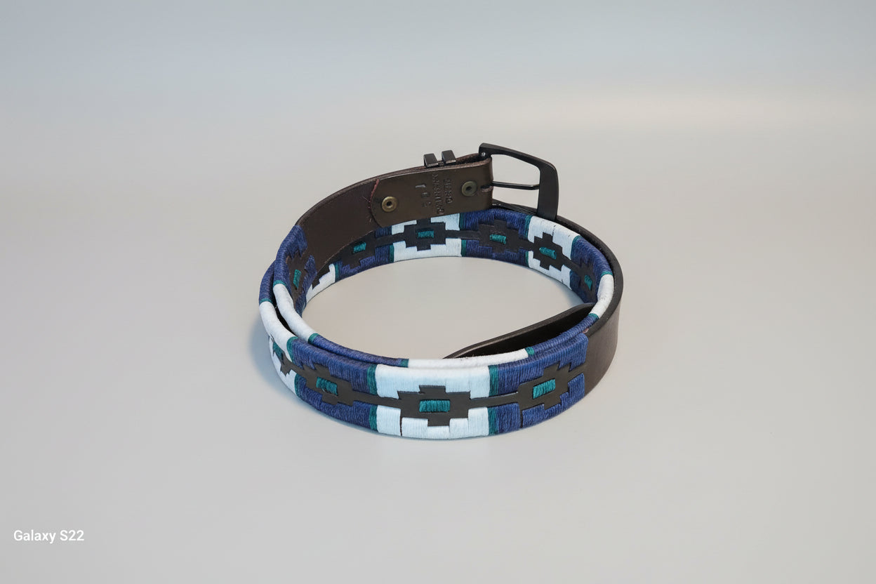 Fully embroidered belt