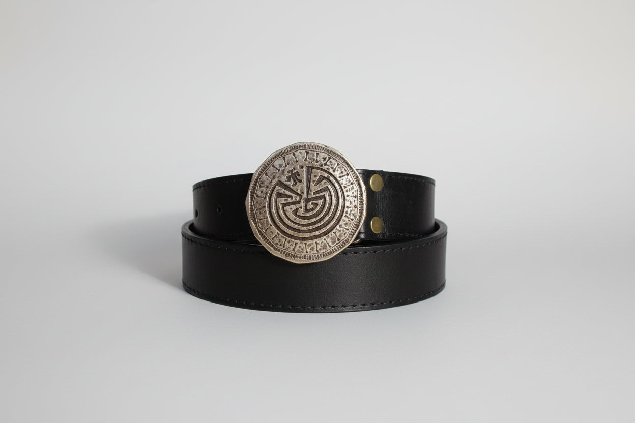 CH The Man in the Maze belt